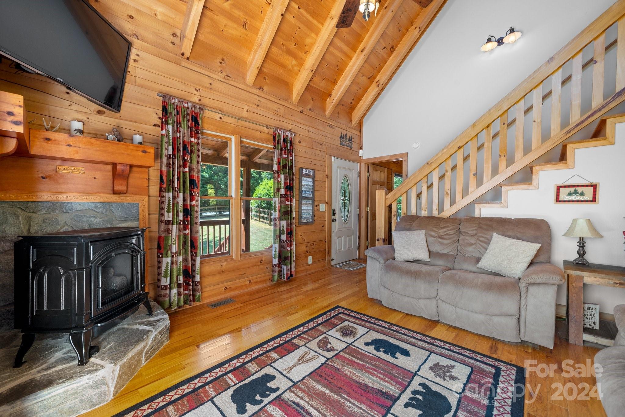 582 Hidden Lake Parkway Nebo NC 28761