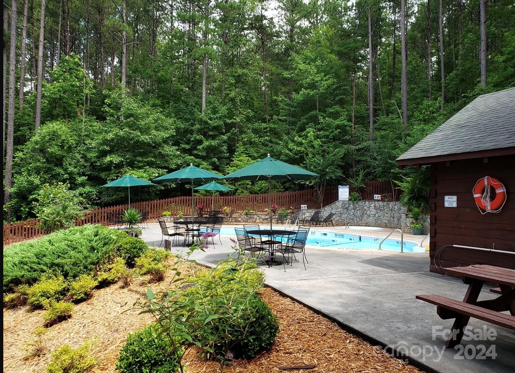 582 Hidden Lake Parkway Nebo NC 28761