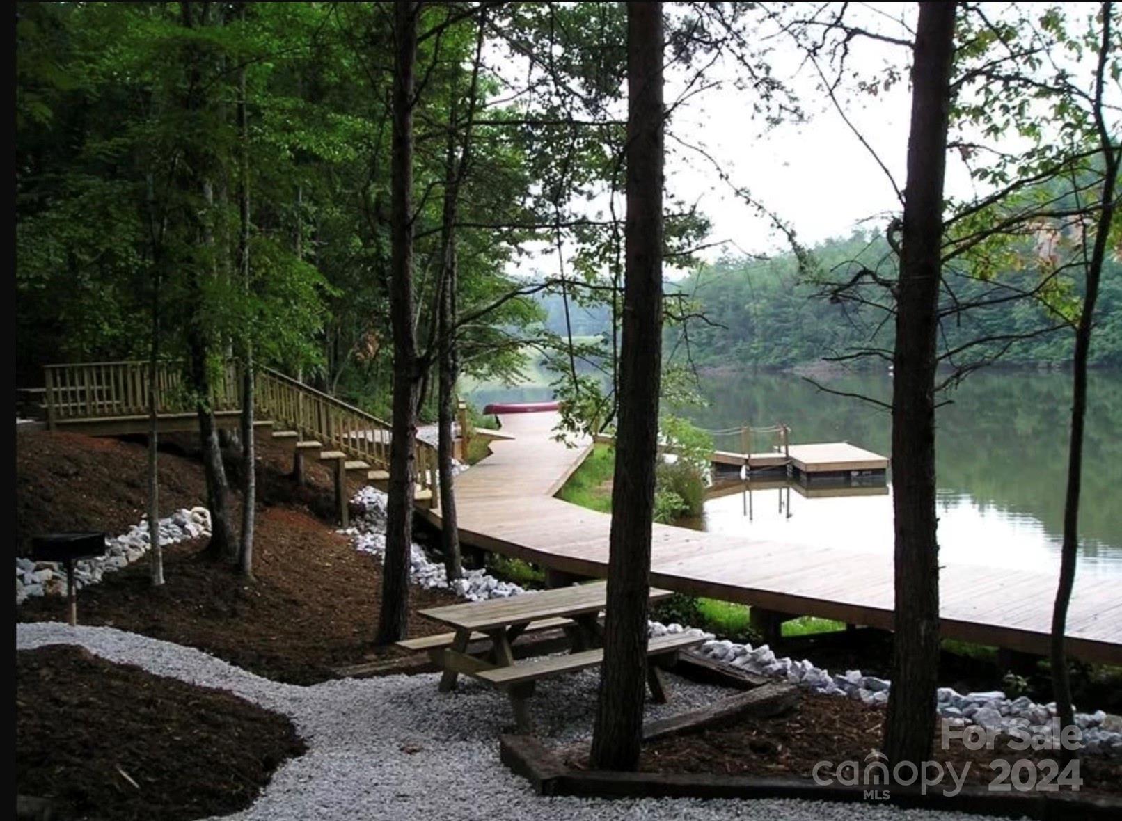 582 Hidden Lake Parkway Nebo NC 28761