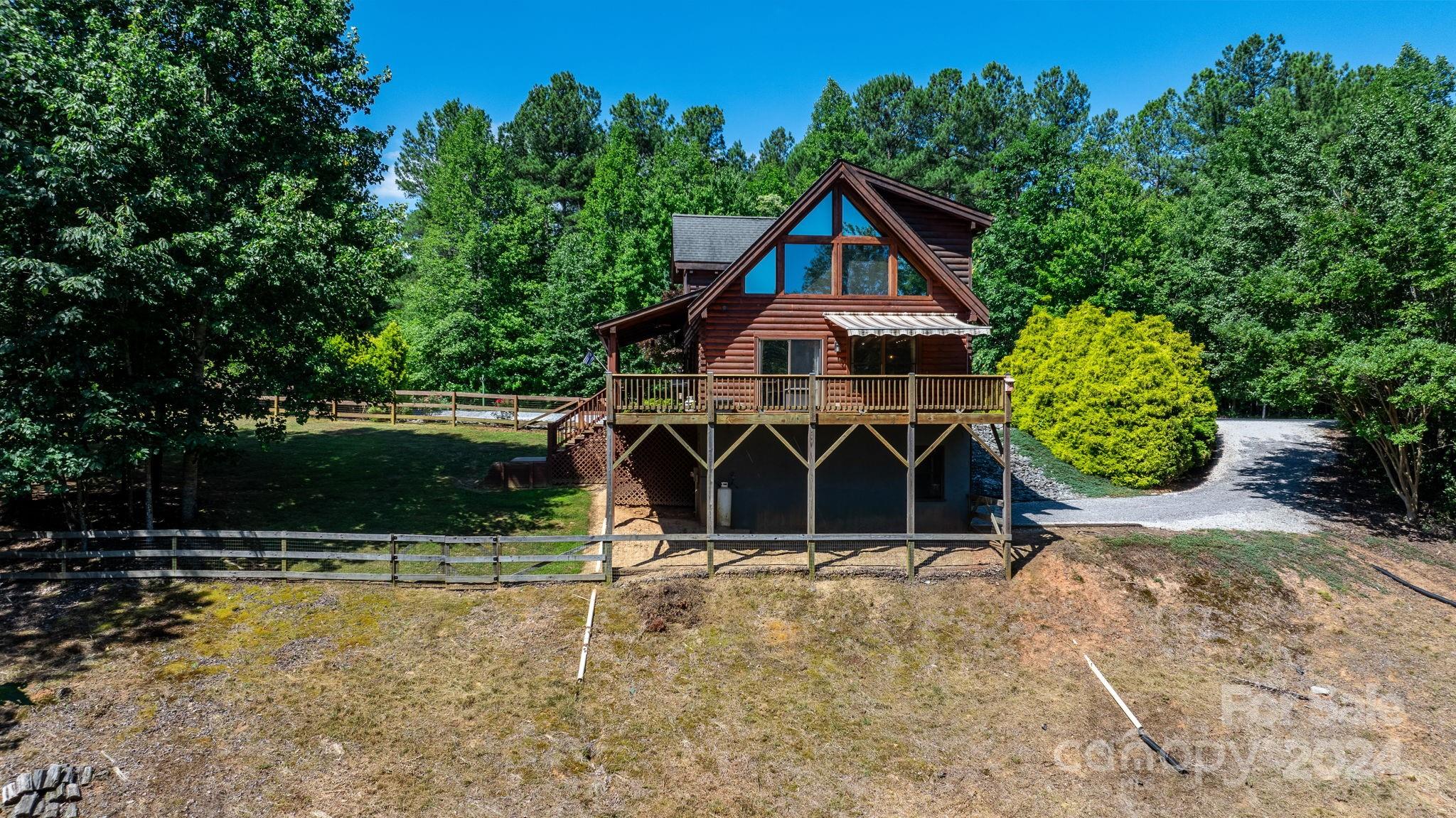 582 Hidden Lake Parkway Nebo NC 28761