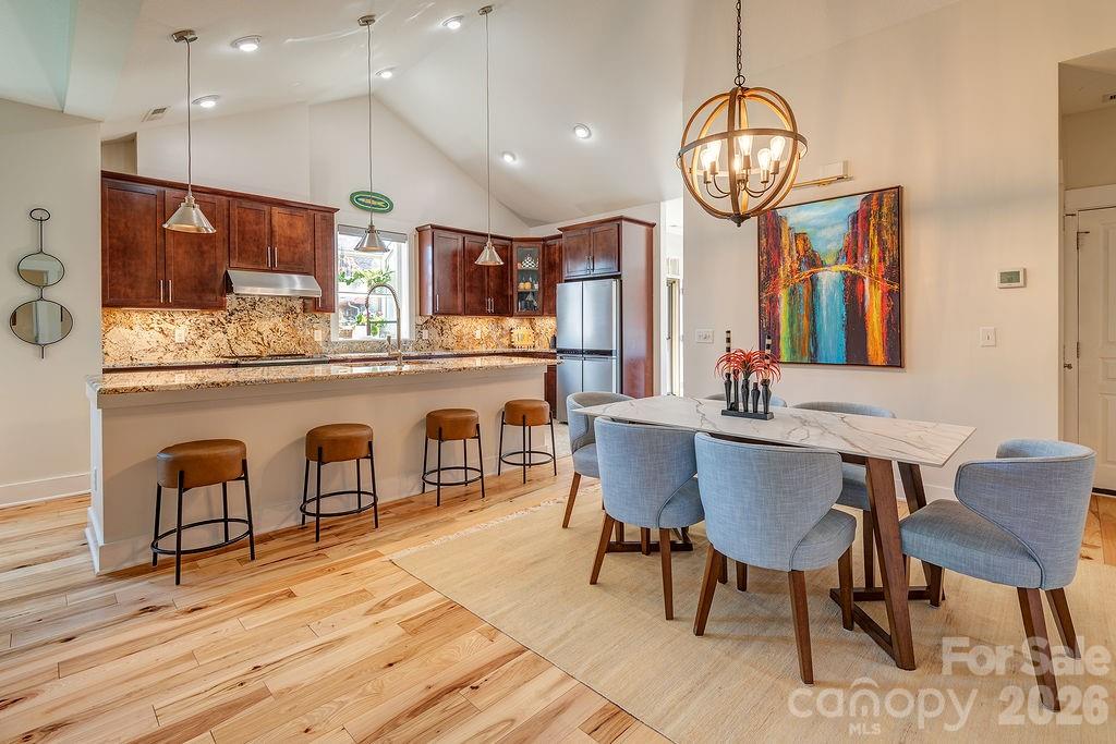 16 Holland Mountain View Asheville NC 28804