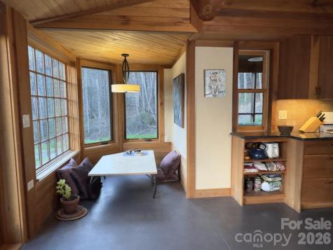 1422 Middle Fork Road Hendersonville NC 28792