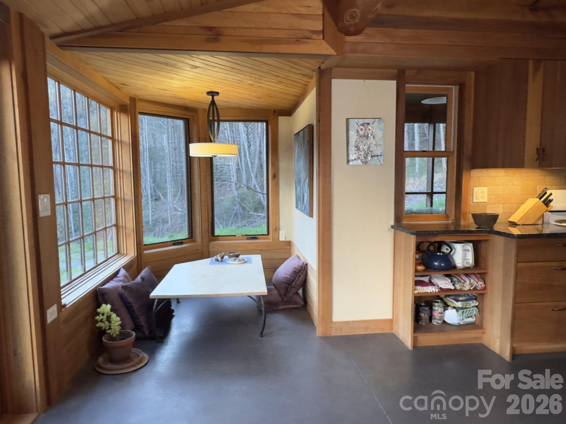 1422 Middle Fork Road Hendersonville NC 28792