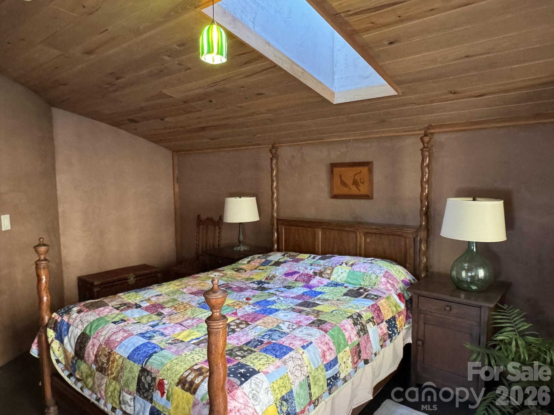 1422 Middle Fork Road Hendersonville NC 28792