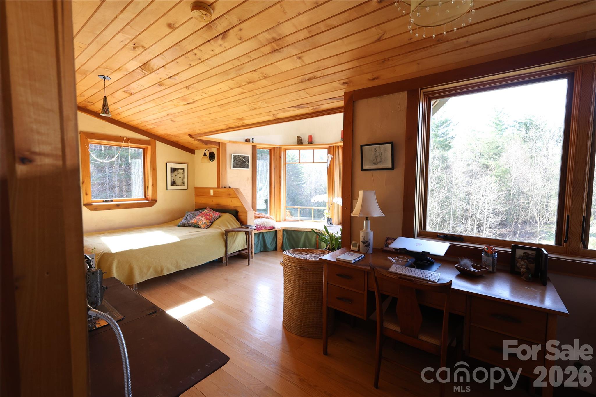 1422 Middle Fork Road Hendersonville NC 28792