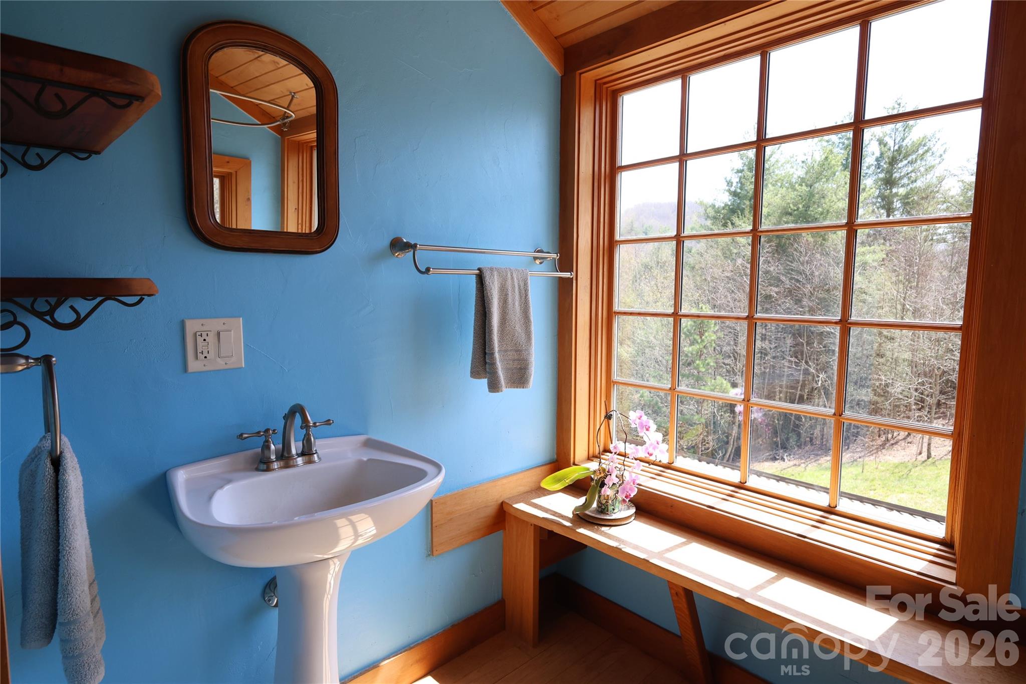 1422 Middle Fork Road Hendersonville NC 28792