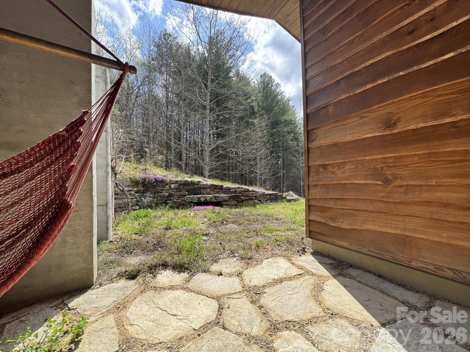 1422 Middle Fork Road Hendersonville NC 28792