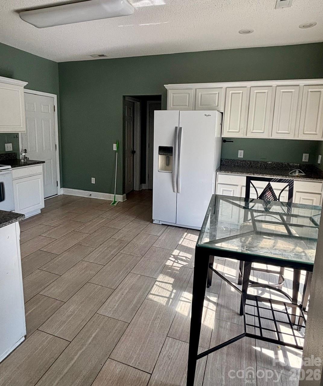 2018 Southwind Drive Charlotte NC 28216