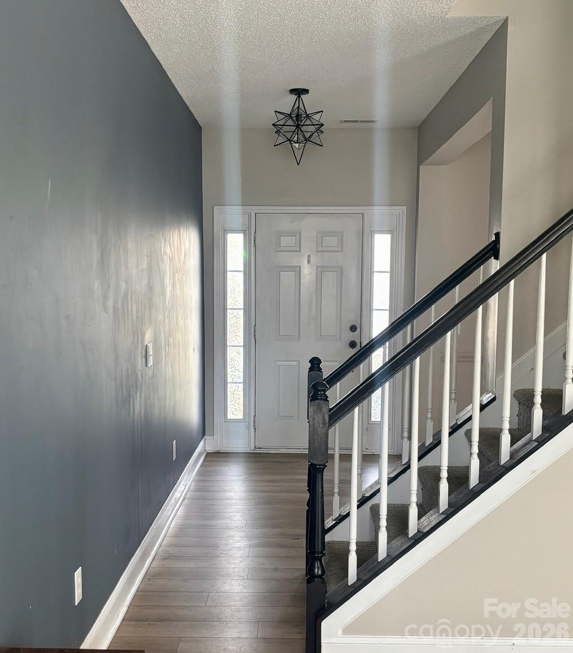 2018 Southwind Drive Charlotte NC 28216