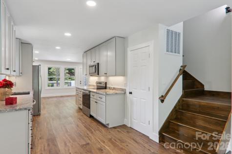 12 Whipoorwill Way Waynesville NC 28786