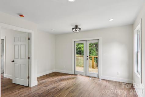 12 Whipoorwill Way Waynesville NC 28786