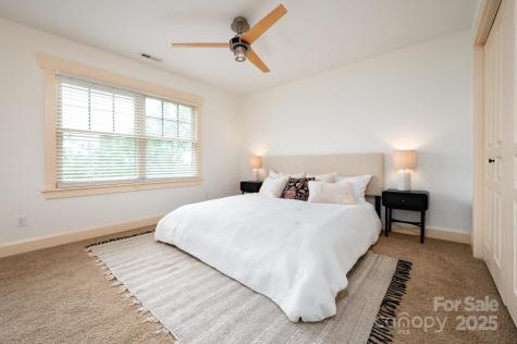 20 Grandview Drive Asheville NC 28806