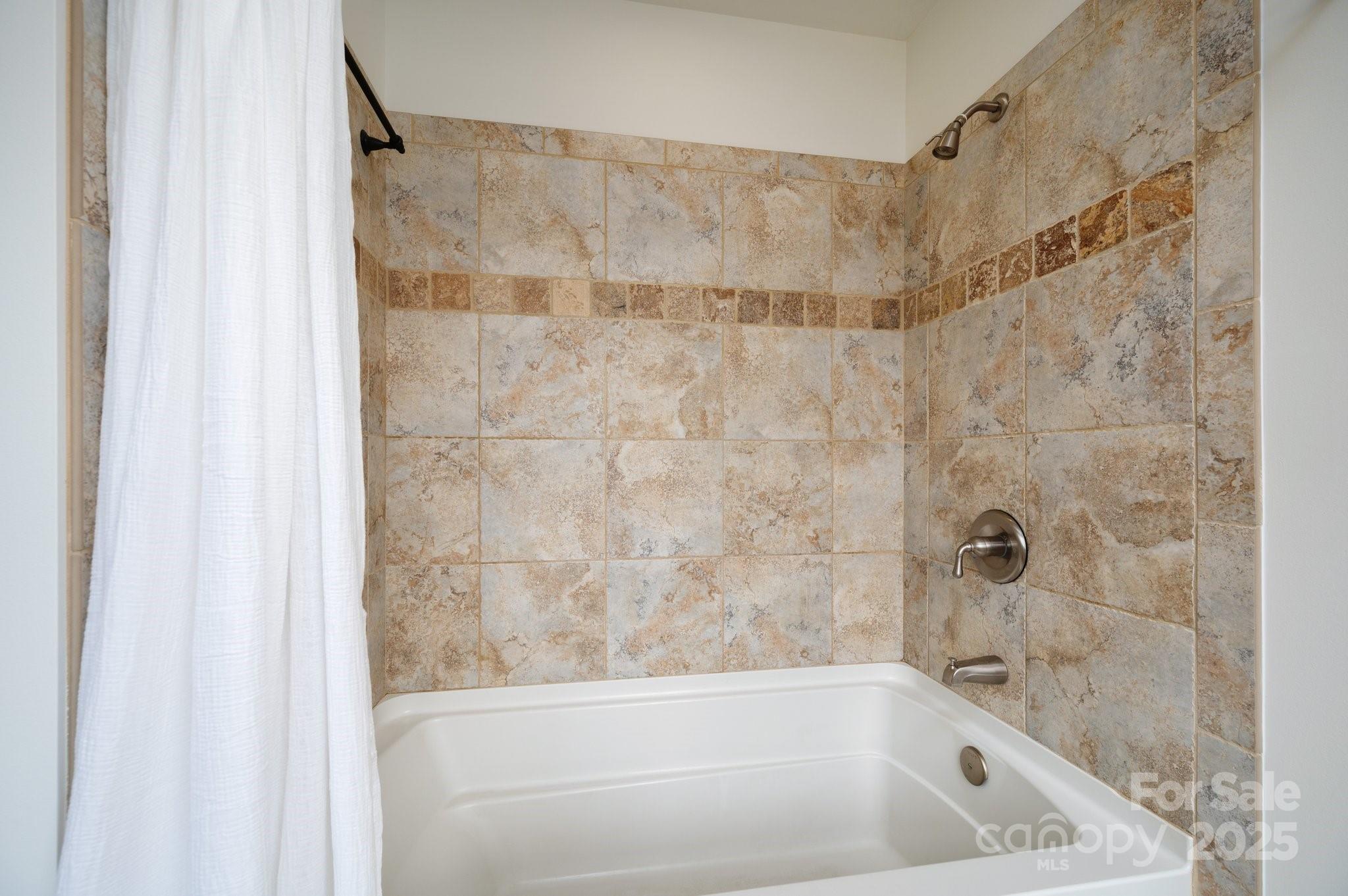 20 Grandview Drive Asheville NC 28806