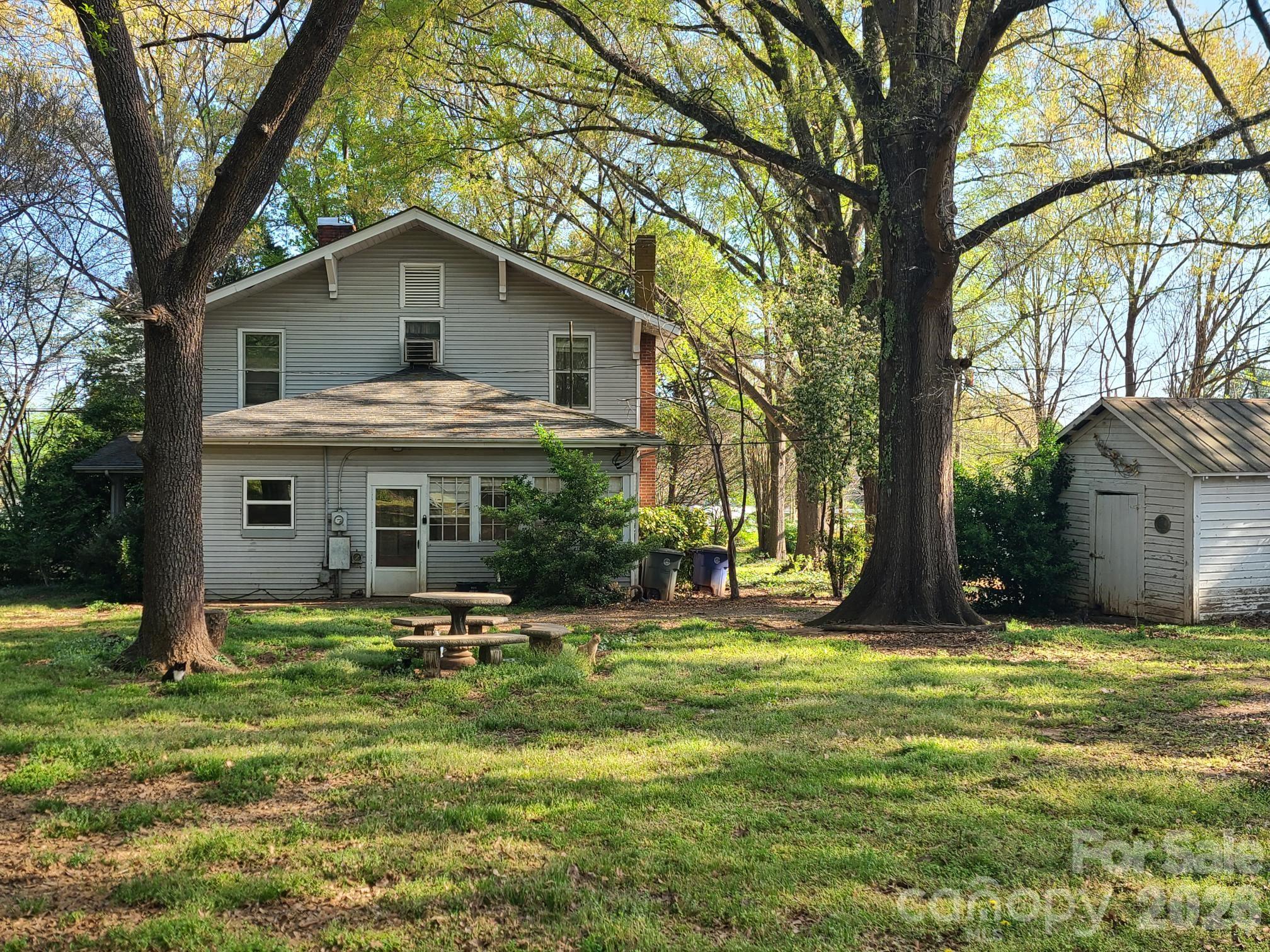 804 Emmanuel Church Road Conover NC 28613