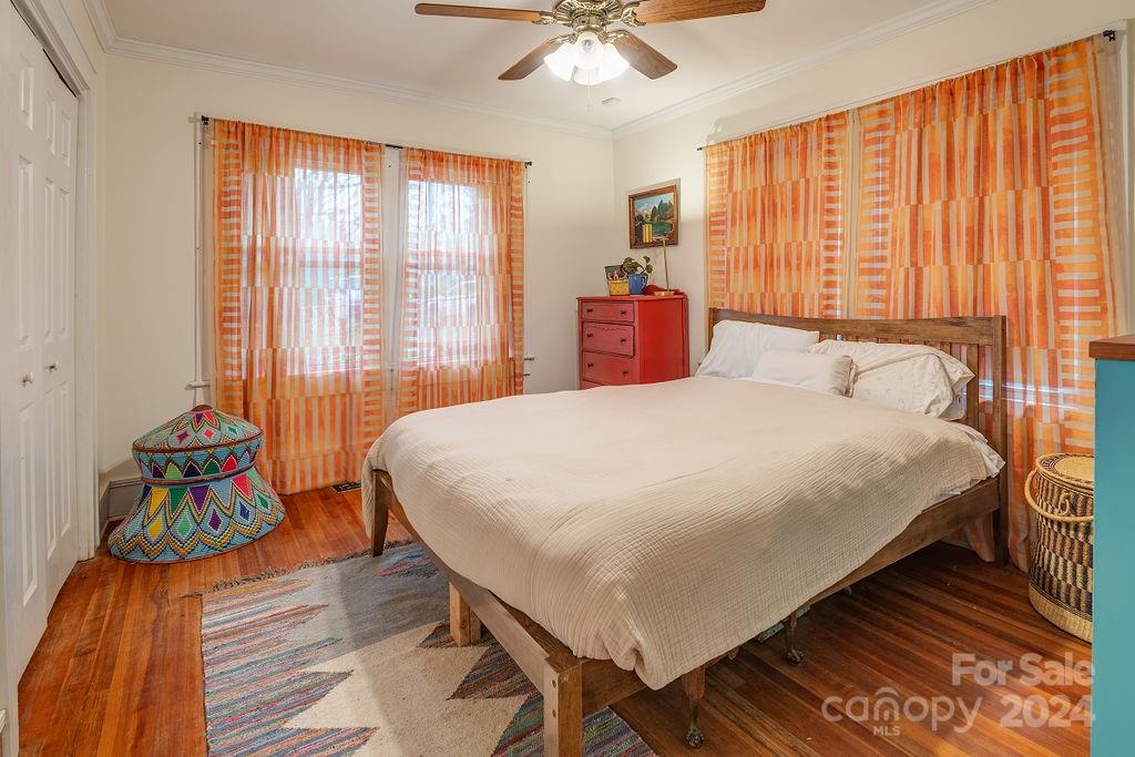 180 Houston Place Asheville NC 28801