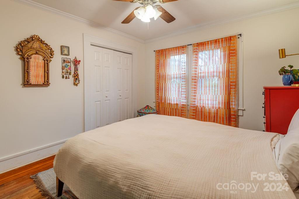 180 Houston Place Asheville NC 28801