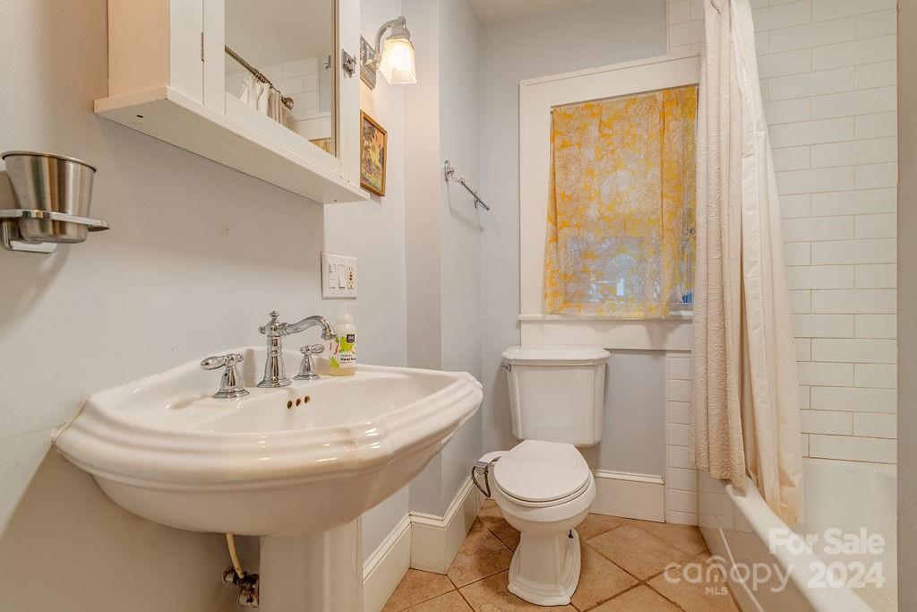 180 Houston Place Asheville NC 28801