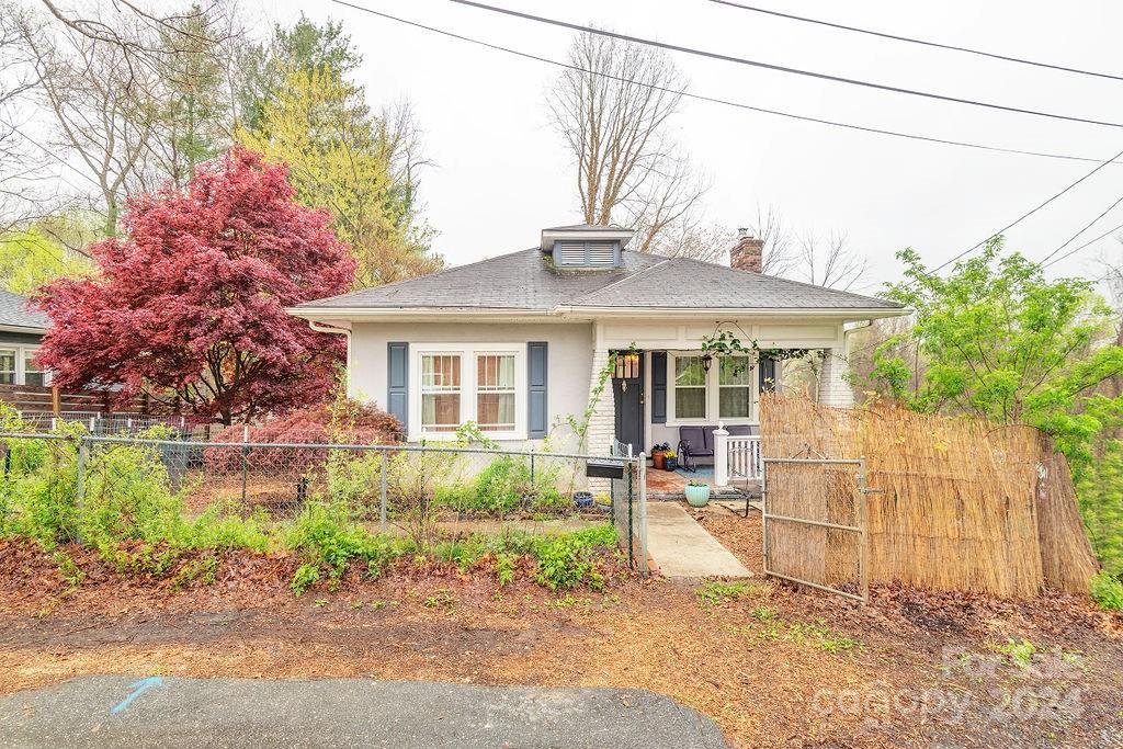 180 Houston Place Asheville NC 28801