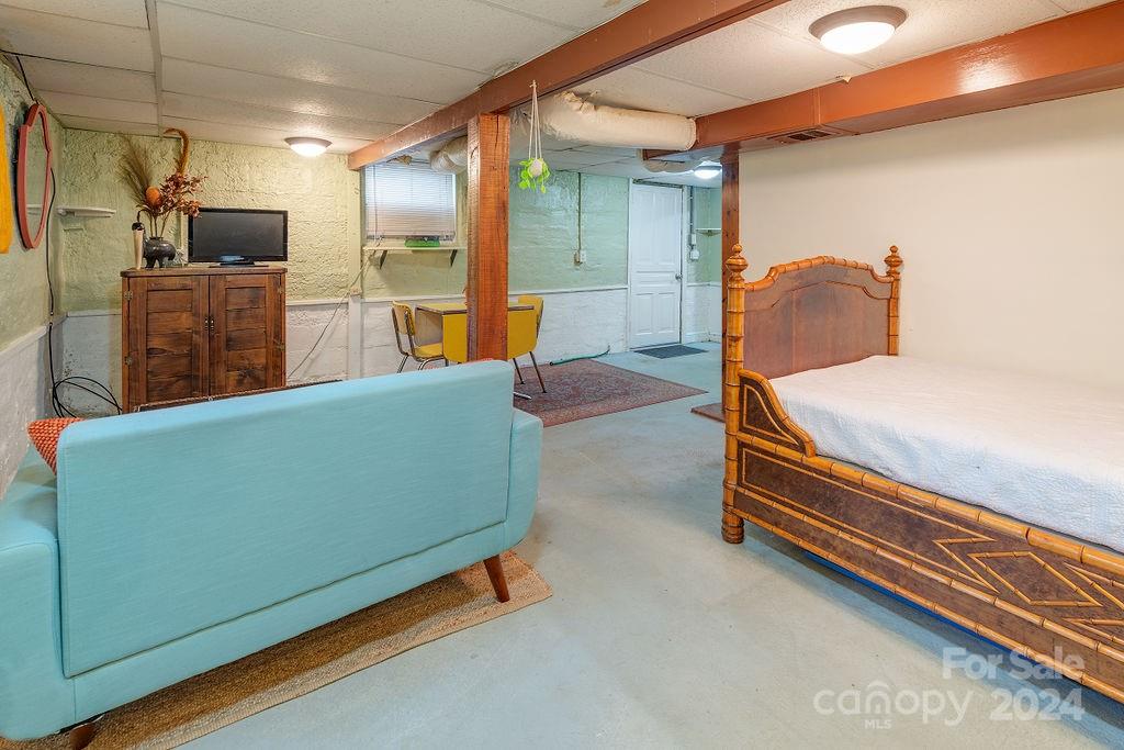 180 Houston Place Asheville NC 28801