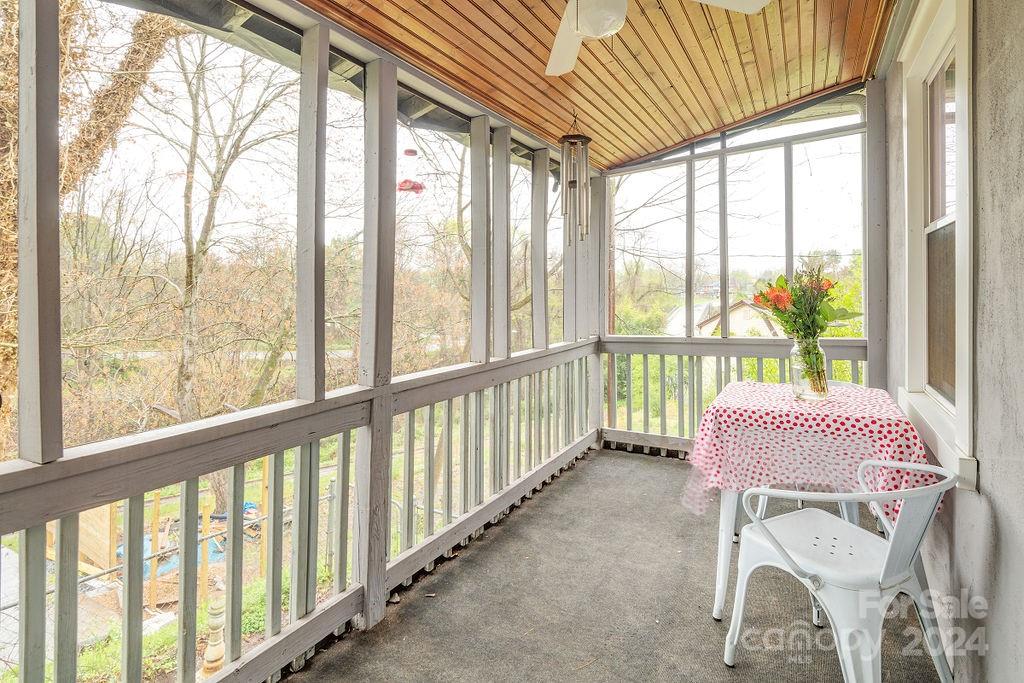 180 Houston Place Asheville NC 28801