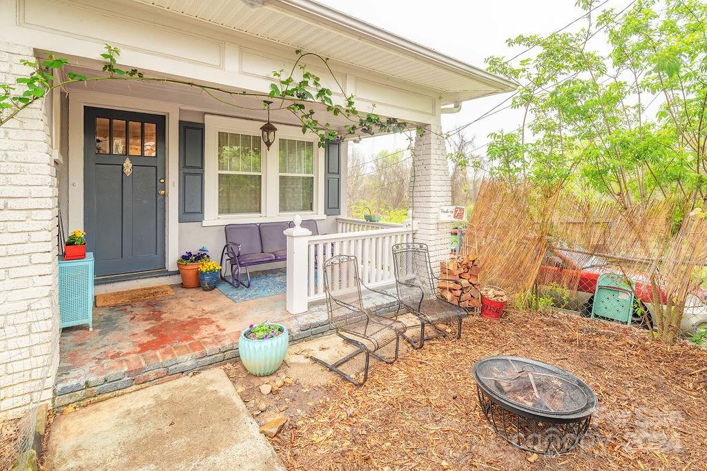 180 Houston Place Asheville NC 28801