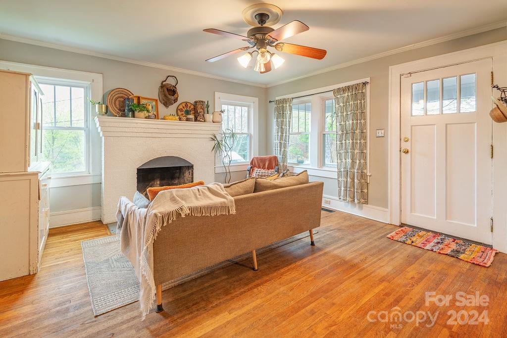 180 Houston Place Asheville NC 28801