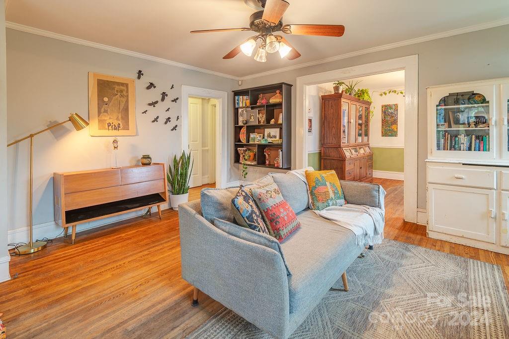 180 Houston Place Asheville NC 28801