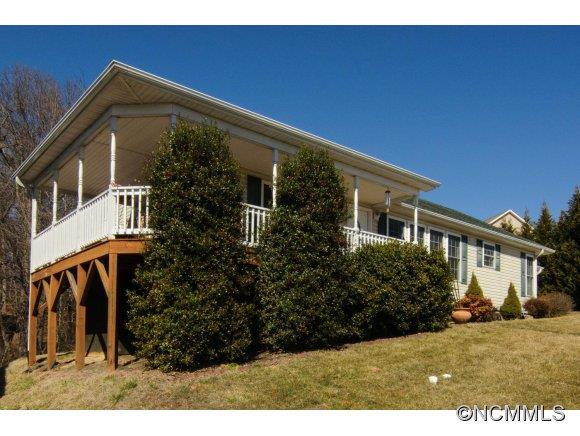 7 Grove Garden Avenue Candler NC 28715