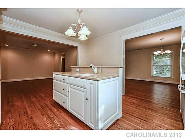 1744 Wensley Drive Charlotte NC 28210