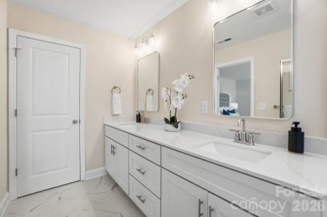 1914 Irma Street Charlotte NC 28216