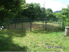318 Sandy Way Burnsville NC 28714
