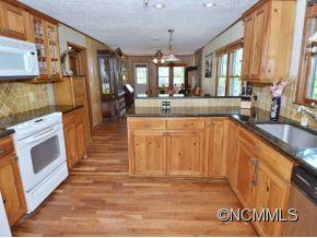 318 Sandy Way Burnsville NC 28714