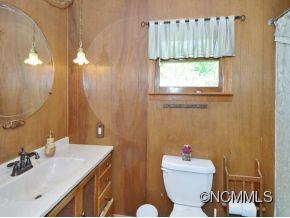318 Sandy Way Burnsville NC 28714
