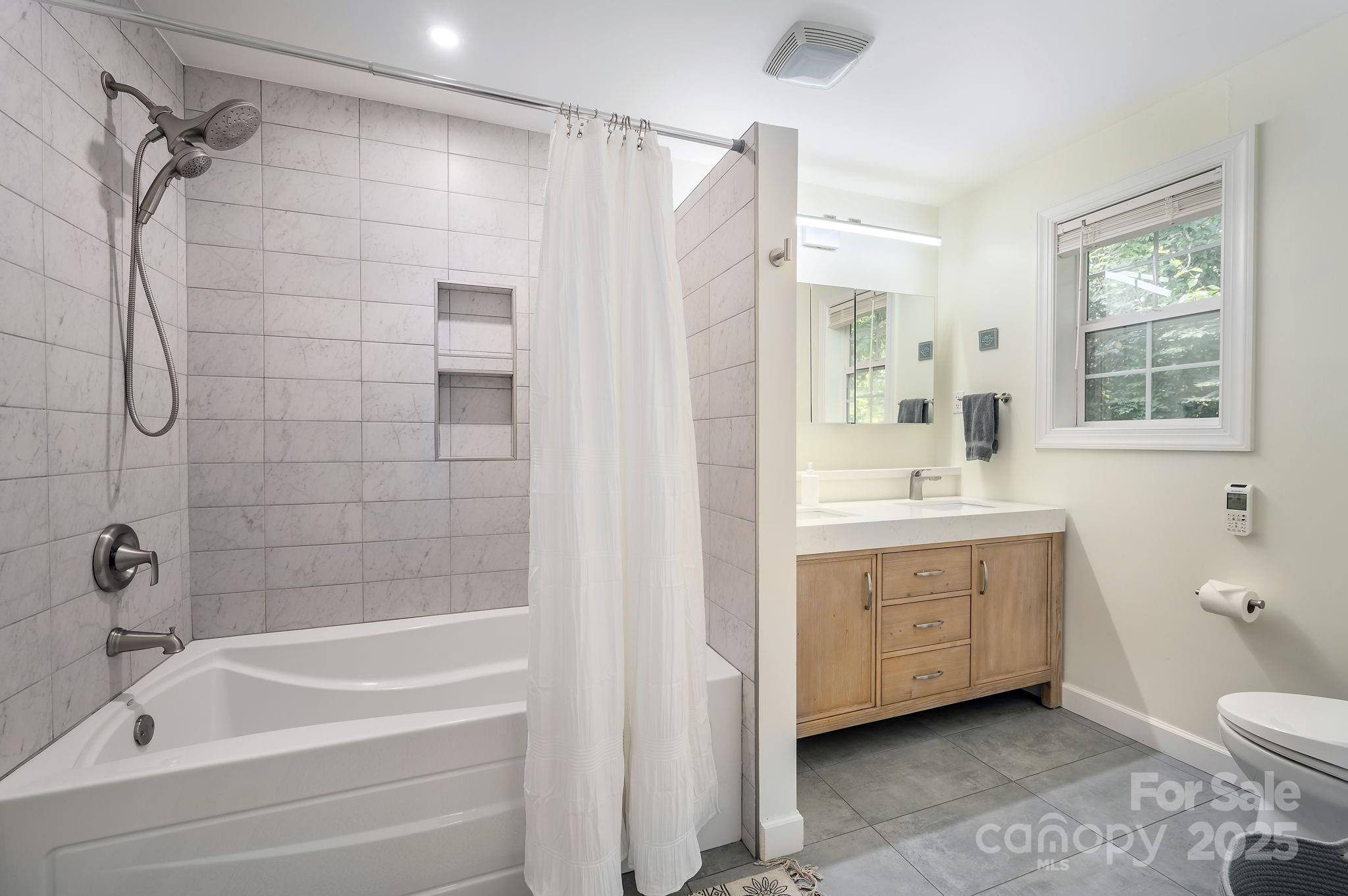 33 Wilshire Drive Asheville NC 28806