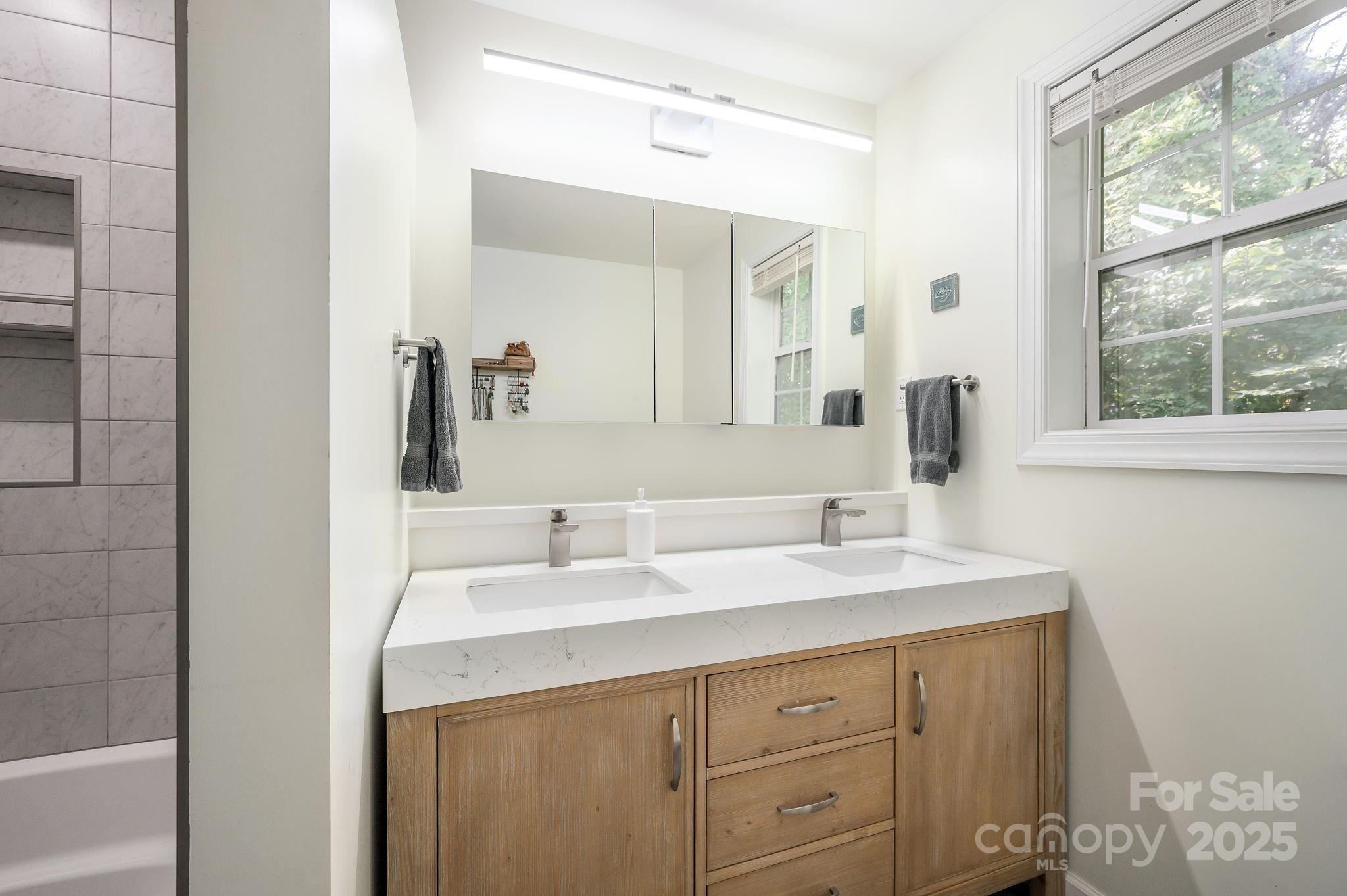 33 Wilshire Drive Asheville NC 28806