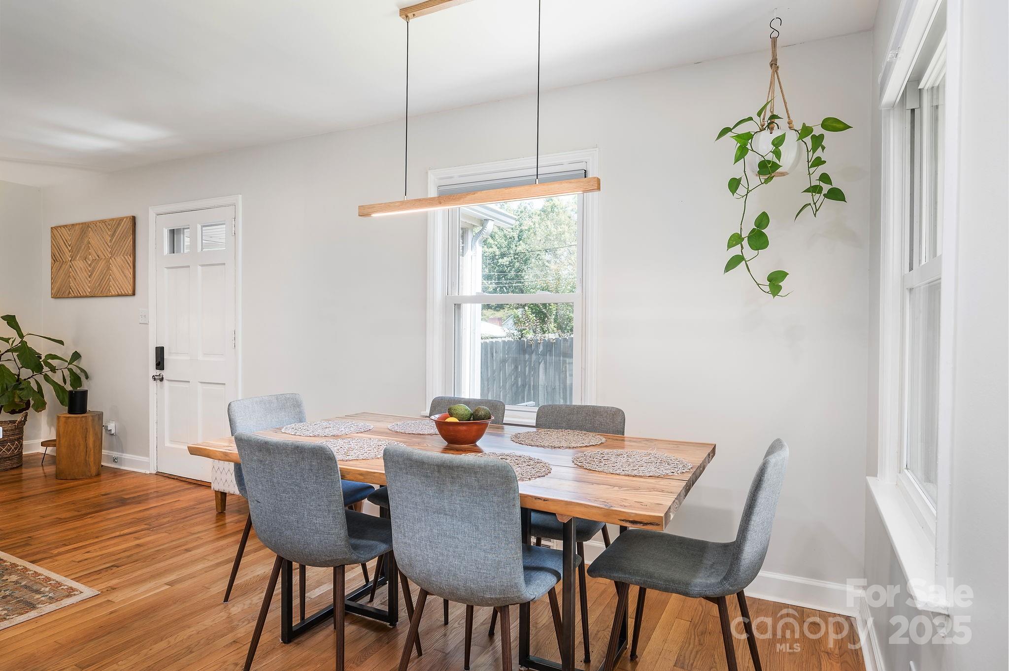 33 Wilshire Drive Asheville NC 28806