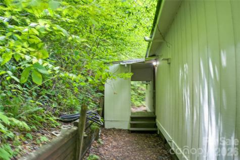 223 Little Cove Road Sylva NC 28779