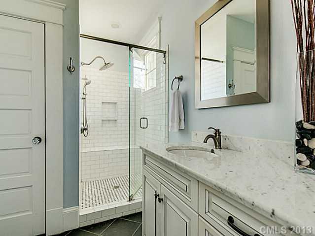 322 Circle Avenue Charlotte NC 28207
