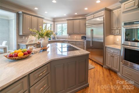 2770 Lakeview Drive Lenoir NC 28645