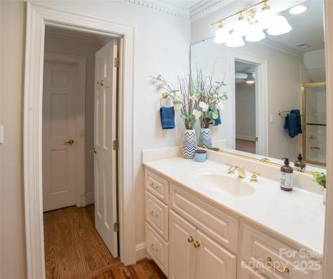 2770 Lakeview Drive Lenoir NC 28645
