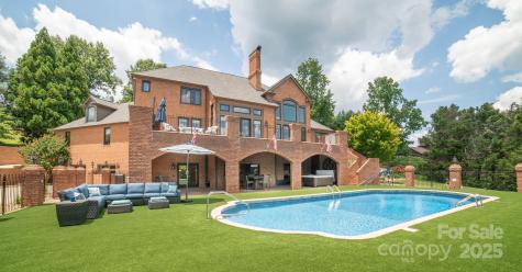 2770 Lakeview Drive Lenoir NC 28645