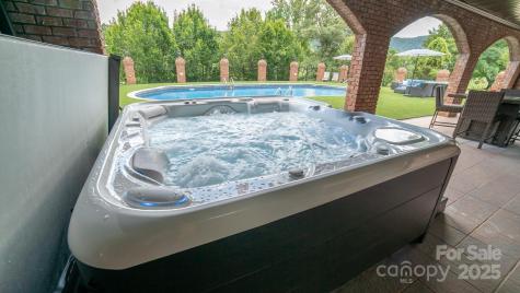 2770 Lakeview Drive Lenoir NC 28645