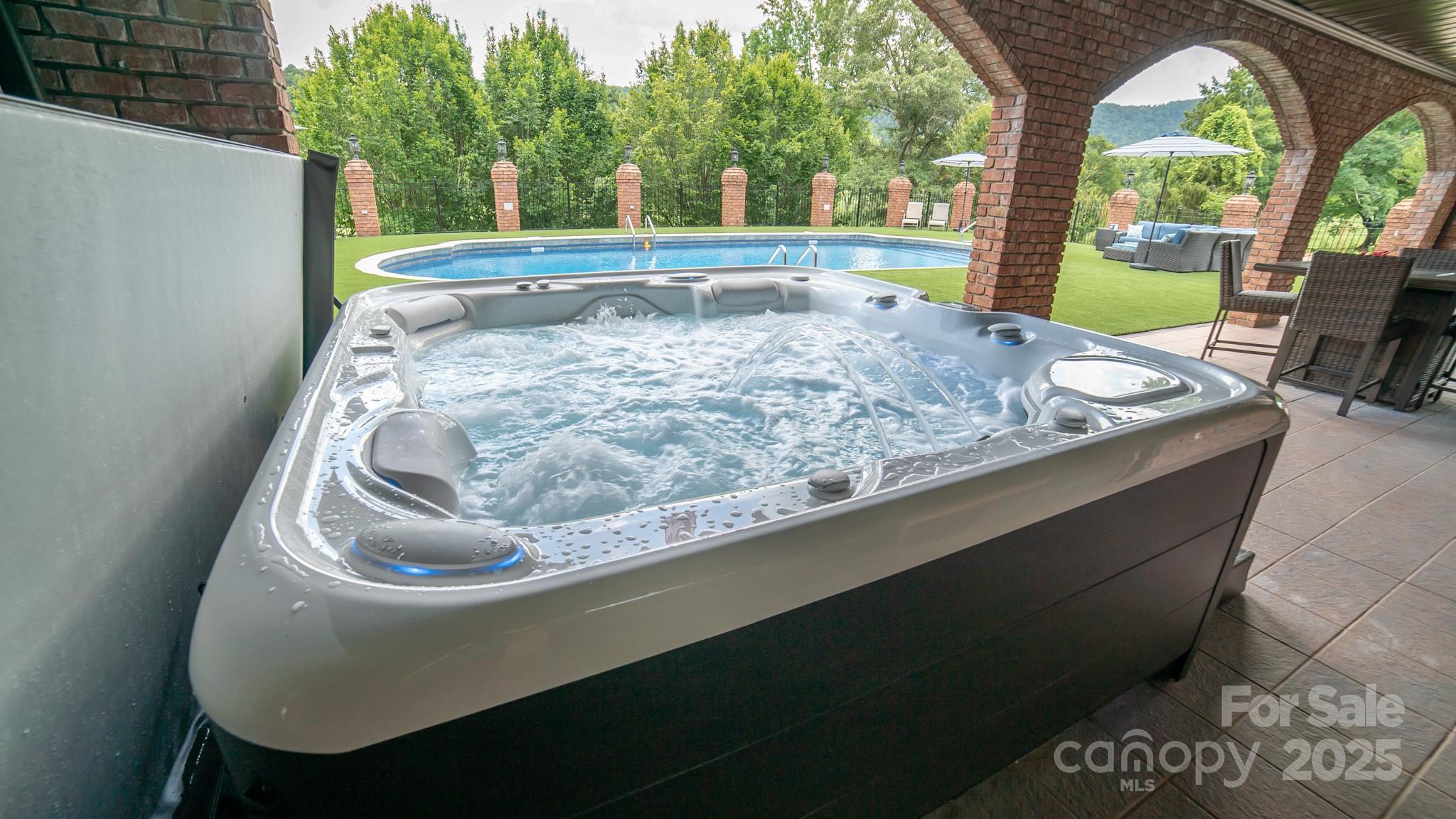 2770 Lakeview Drive Lenoir NC 28645