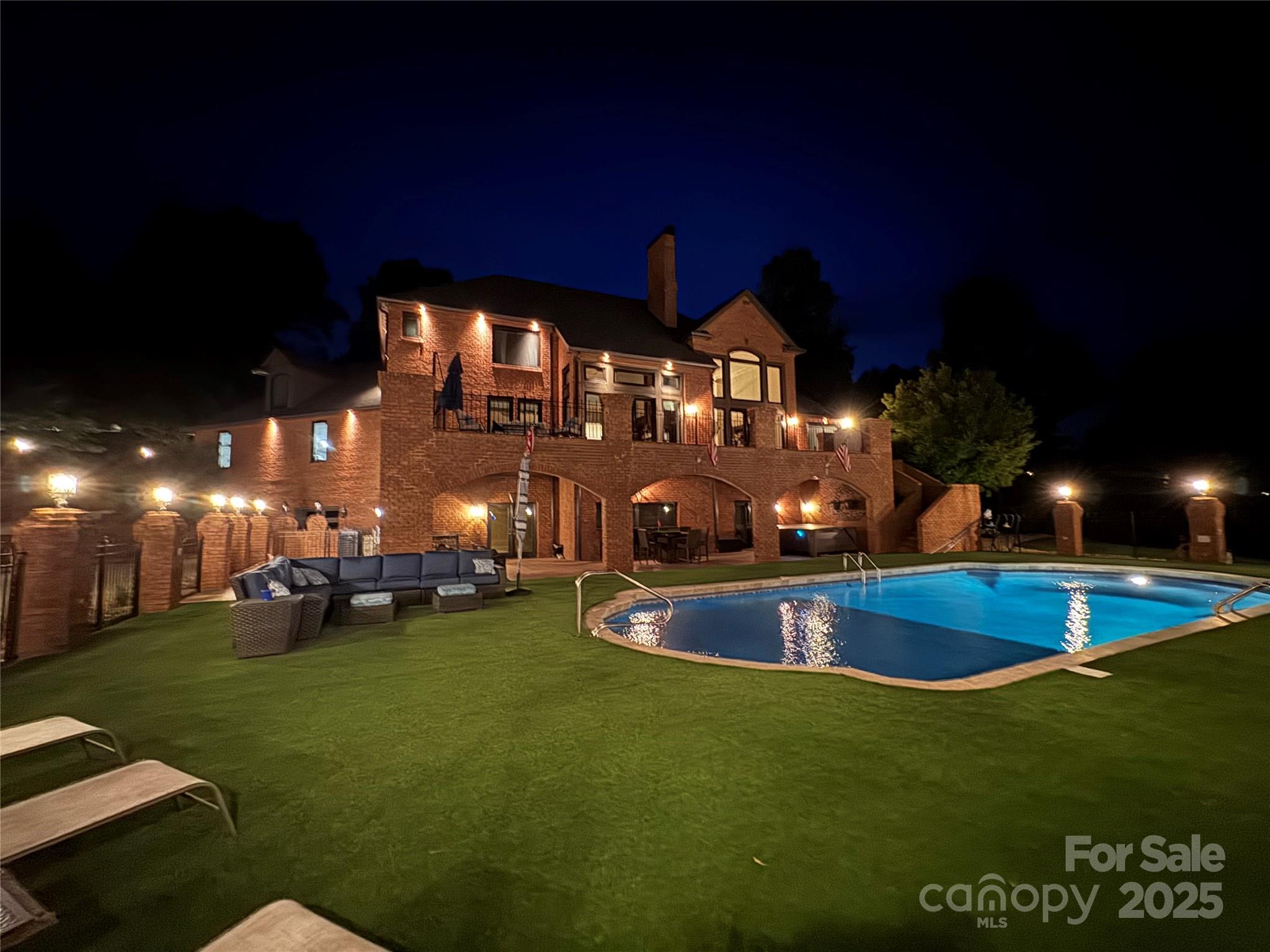 2770 Lakeview Drive Lenoir NC 28645