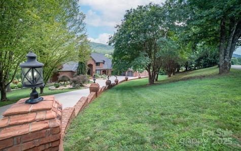 2770 Lakeview Drive Lenoir NC 28645