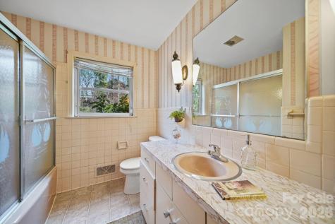 701 E Oakwood Avenue Albemarle NC 28001