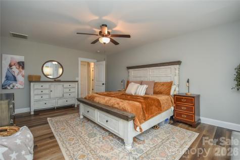 1809 Megan Ann Lane Lincolnton NC 28092