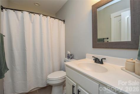 1809 Megan Ann Lane Lincolnton NC 28092