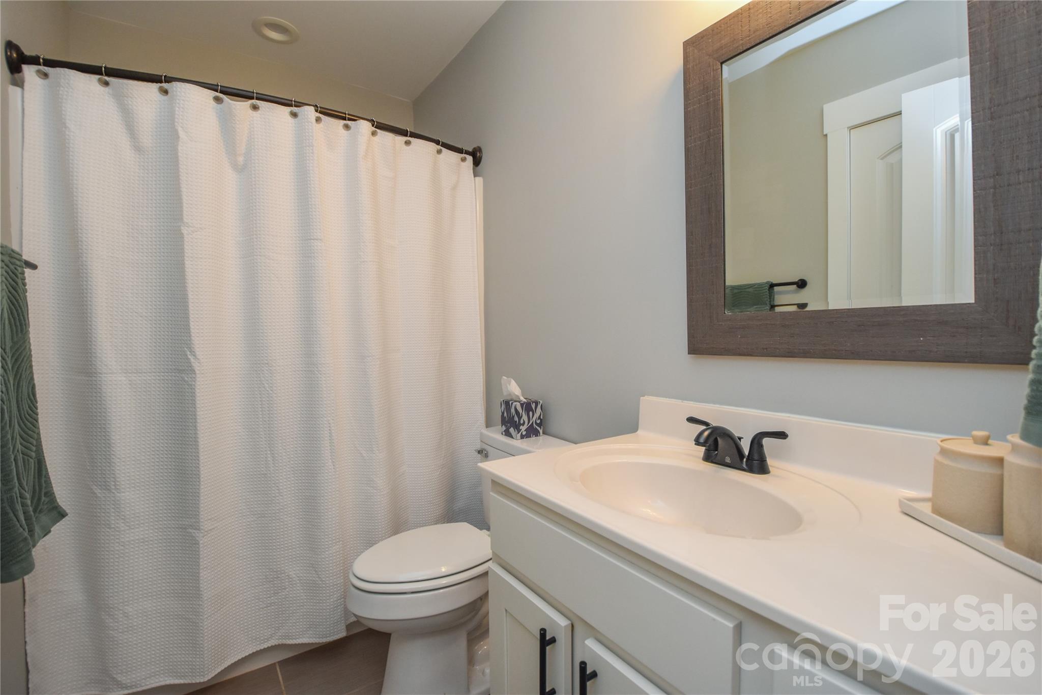 1809 Megan Ann Lane Lincolnton NC 28092