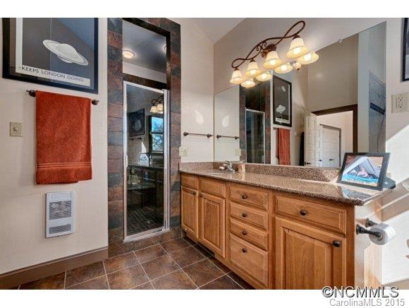 186 Courtland Place Asheville NC 28801